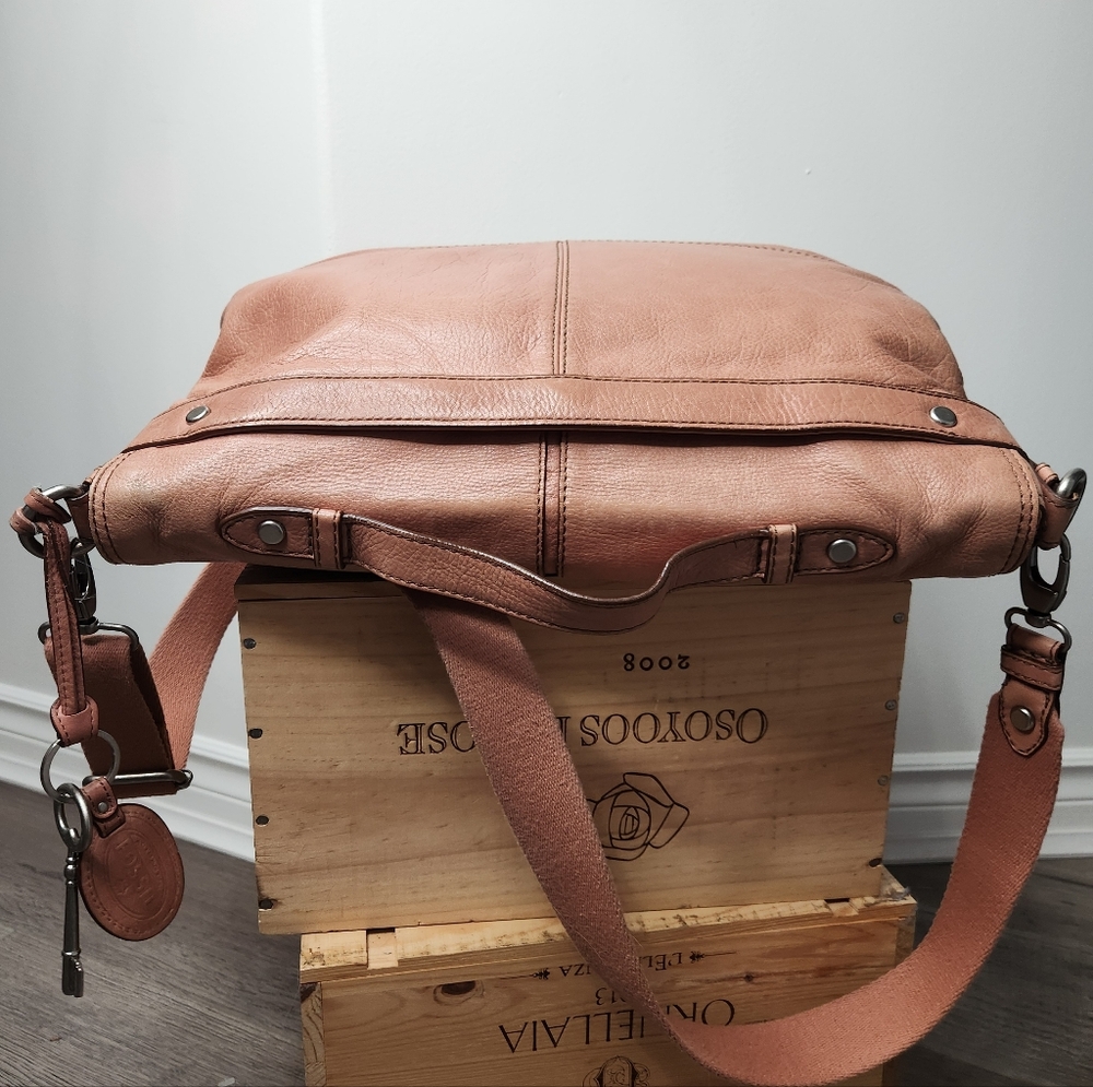 Fossil Maddox Pink "Long Live Vintage 1954" Collection Messenger Laptop Bag - Picture 10 of 16